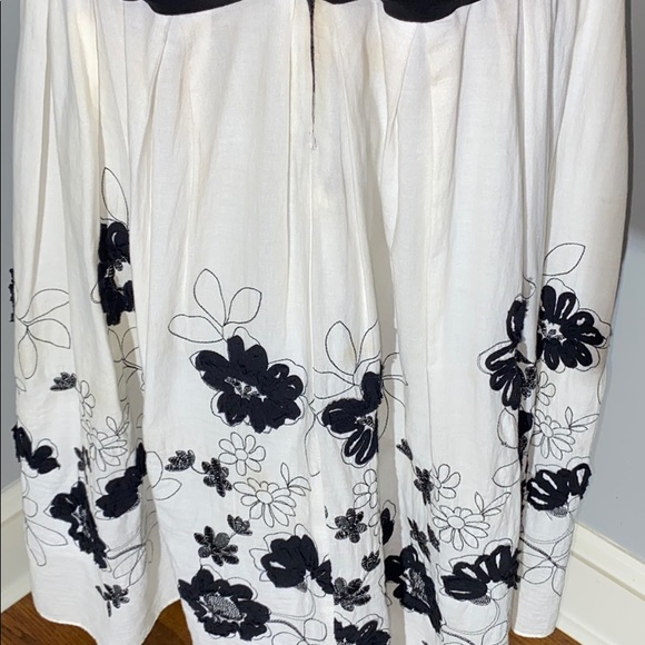 S.L. Fashion - Picture 6 of 8